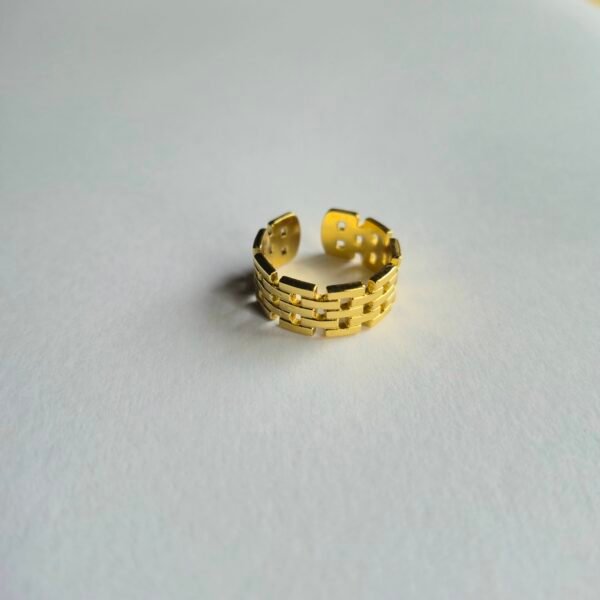 Solid Crafted Ring