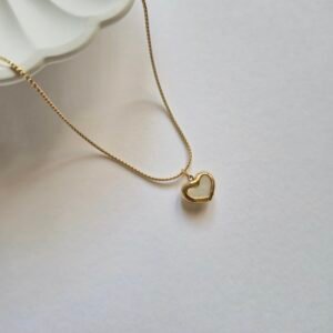 White Heart Themed Pendant Necklace