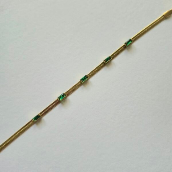 Emerald Elegance Gold Bracelet - Image 3
