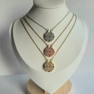 Magnetic clover flower heart necklace
