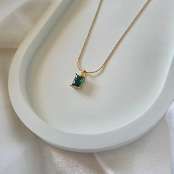 Dainty Pendant Necklace - Image 6