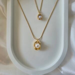 Pearl Studded Pendant Necklace
